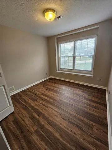 $285,000 | 1109 North Leonard Road, St. Joseph, MO 64506