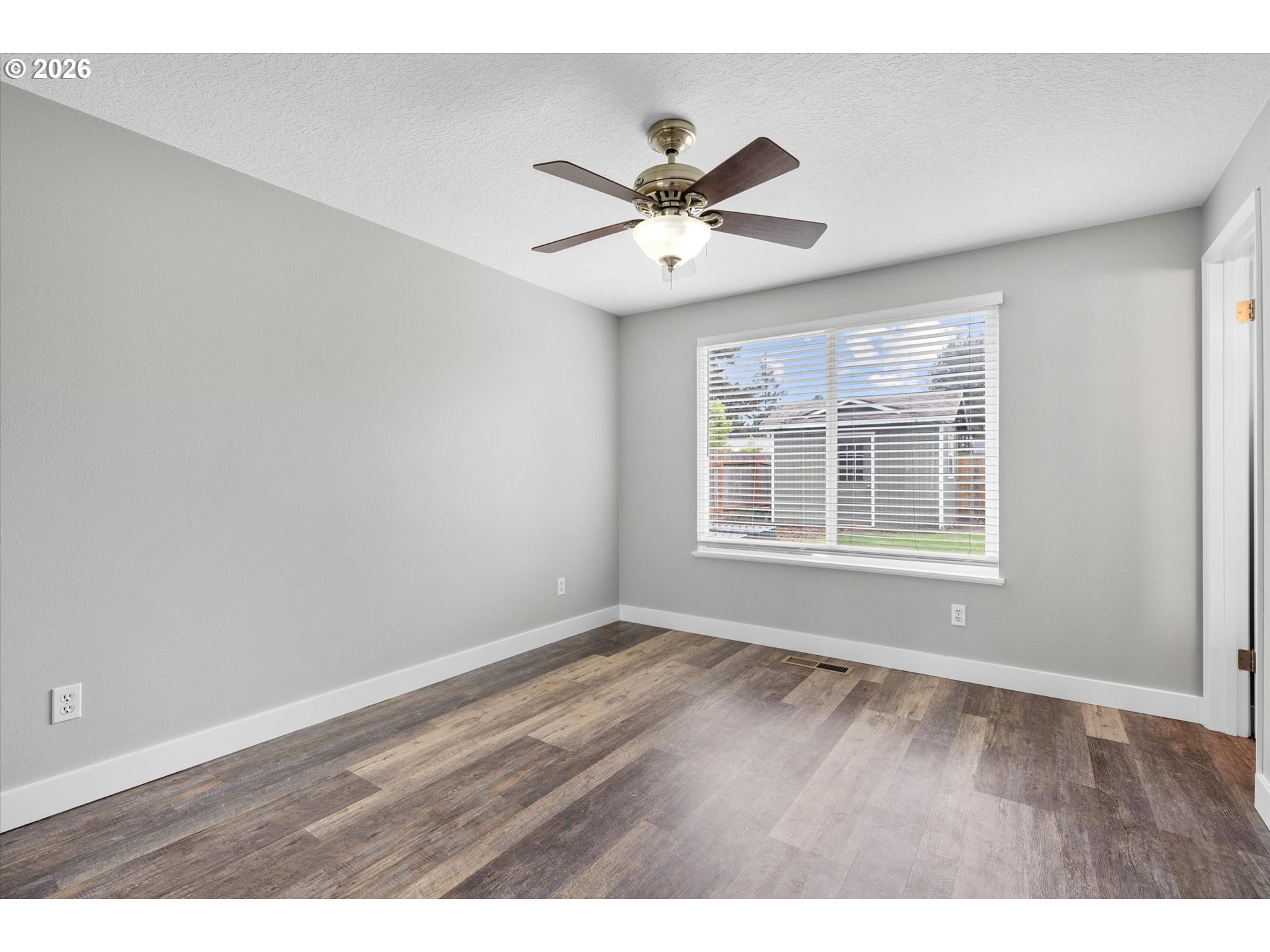 17570 Northwest Park View Boulevard Portland, OR 97229 - Photo 11 of 28