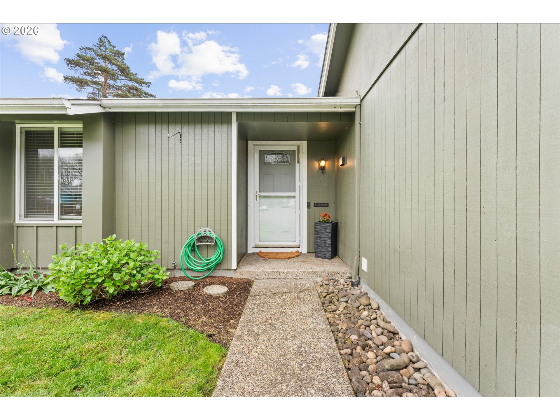 17570 Northwest Park View Boulevard Portland, OR 97229 - Photo 2 of 28