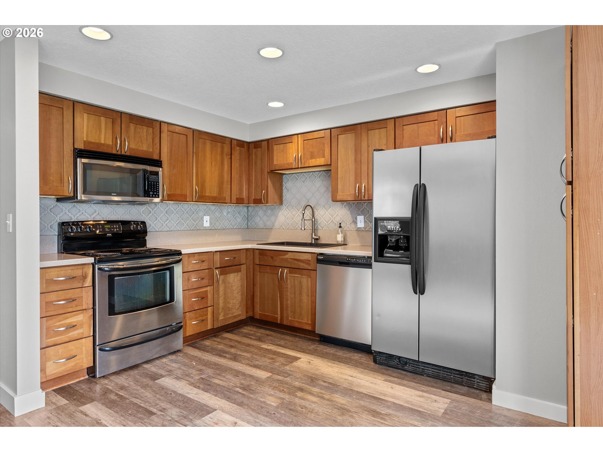 17570 Northwest Park View Boulevard Portland, OR 97229 - Photo 5 of 28