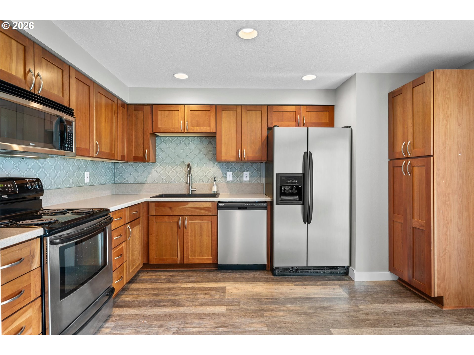 17570 Northwest Park View Boulevard Portland, OR 97229 - Photo 8 of 28
