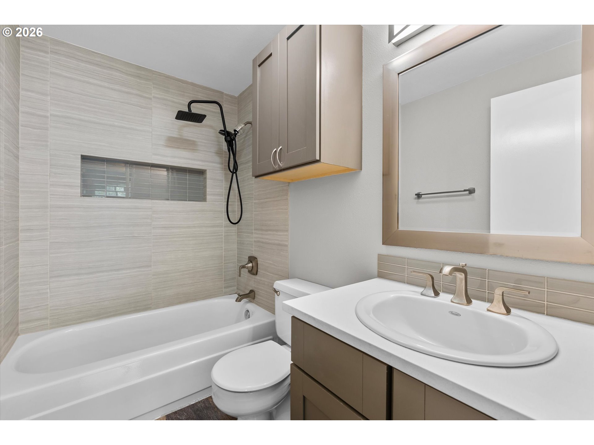 17570 Northwest Park View Boulevard Portland, OR 97229 - Photo 10 of 28