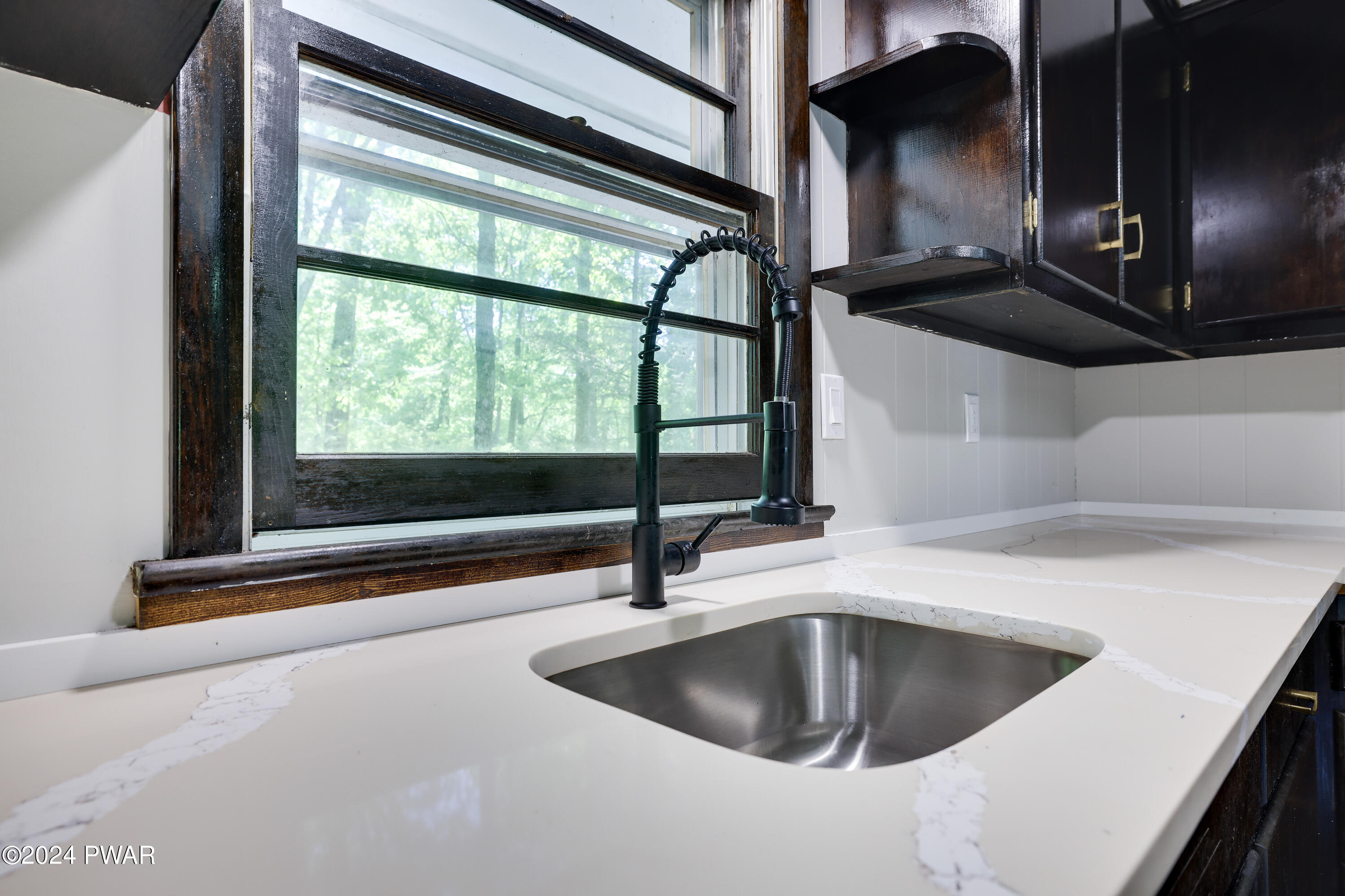256 Wynding Way Bushkill, PA 18324 - Photo 12 of 32