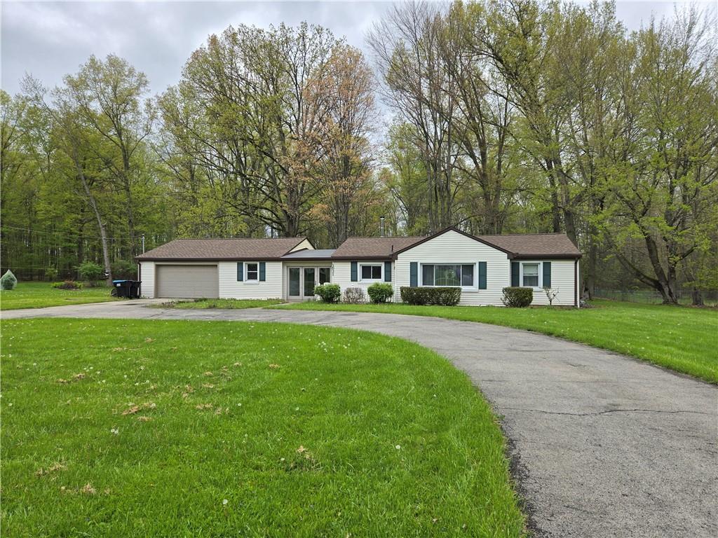 3631 Sample Road Hermitage, PA 16148 - Photo 2 of 35