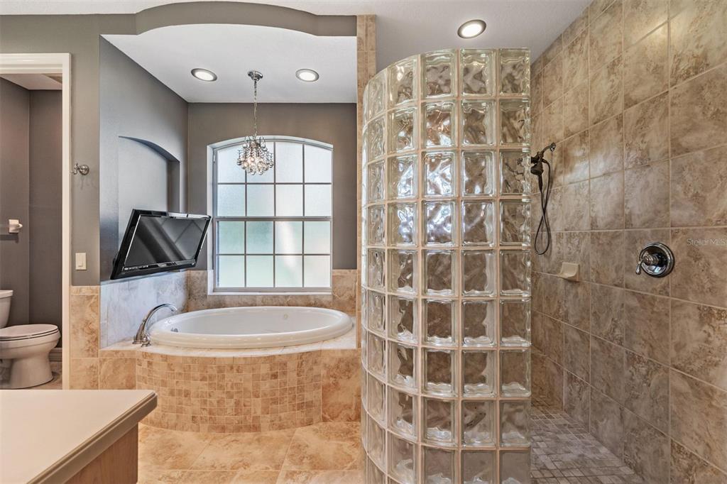 7900 Umbrella Pine Way Sarasota, FL 34241 - Photo 19 of 59