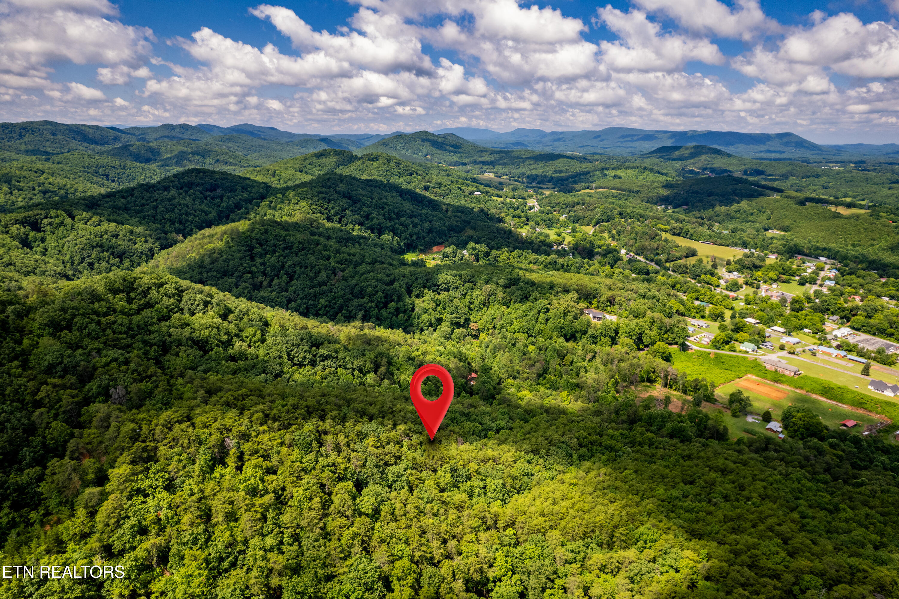 154 Poplar Road Tellico Plains, TN 37385 - Photo 12 of 39 Poplar