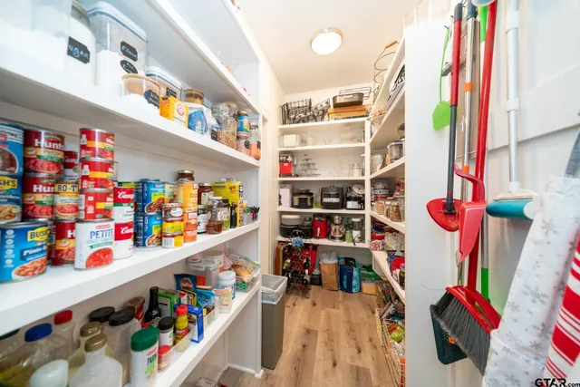 a view of a yard with an trees