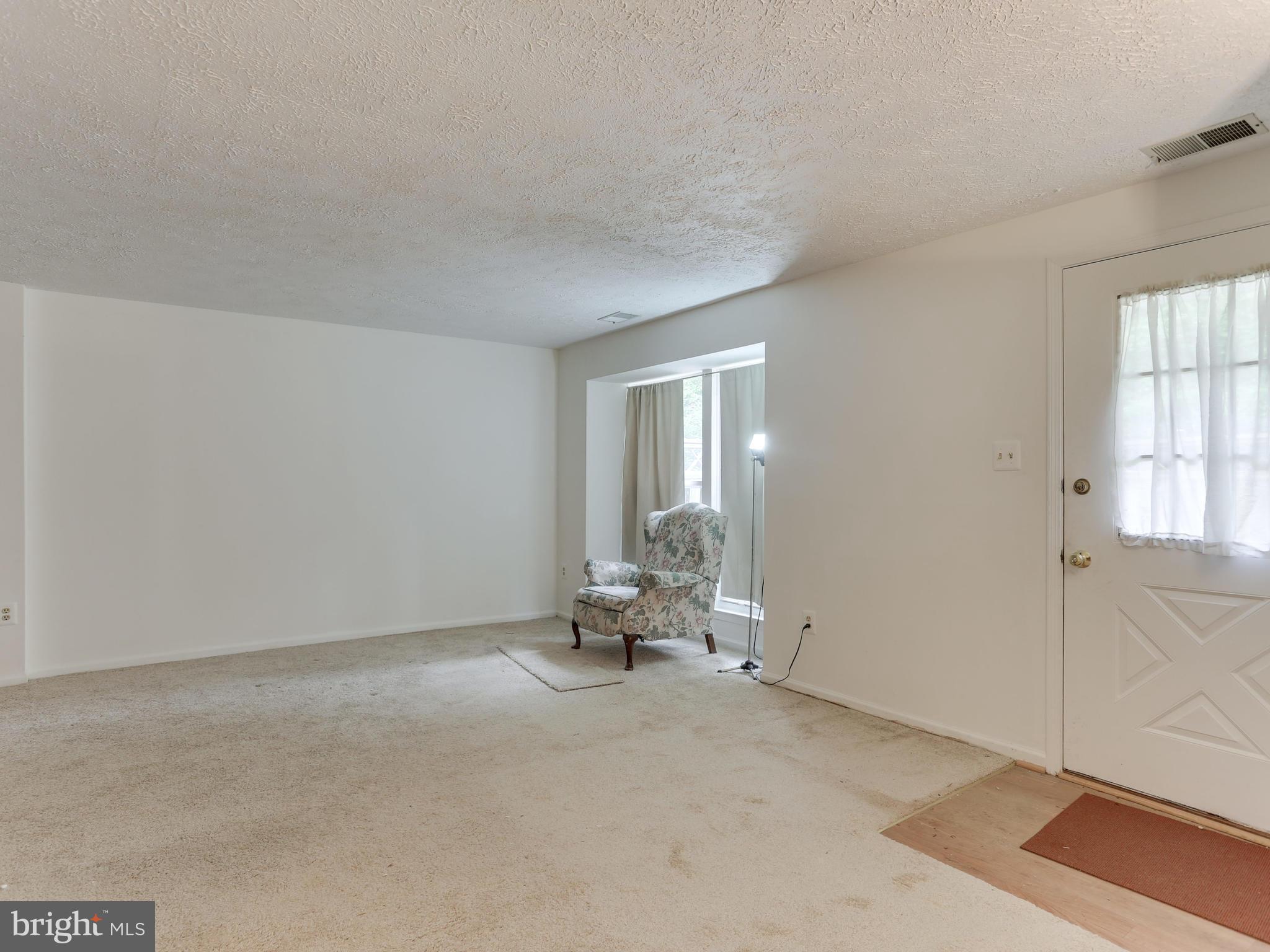 11234 Legato Way Silver Spring, MD 20901 - Photo 14 of 29 Family Room