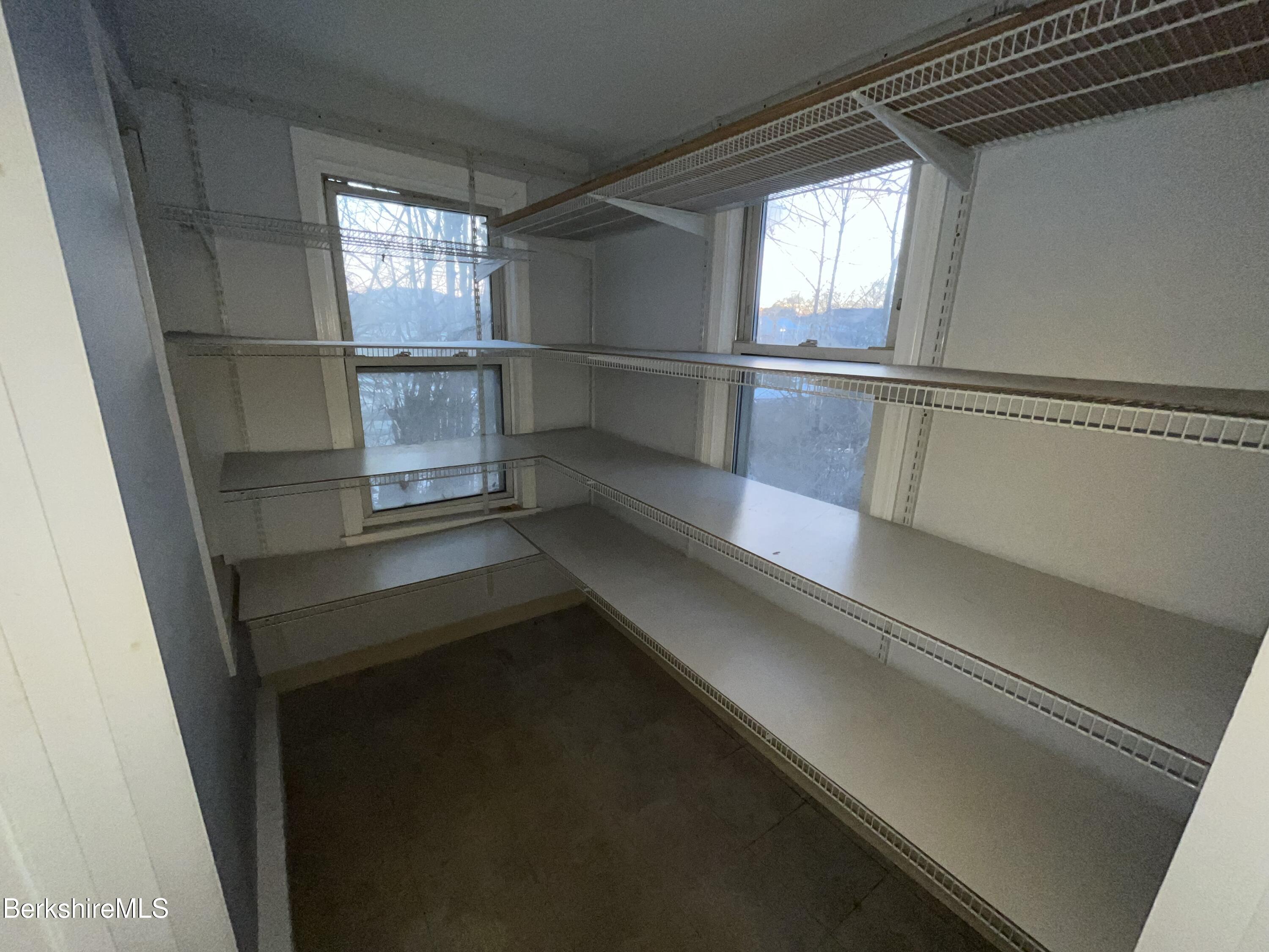 292 West Street Pittsfield, MA 01201 - Photo 13 of 40 IMG_8459