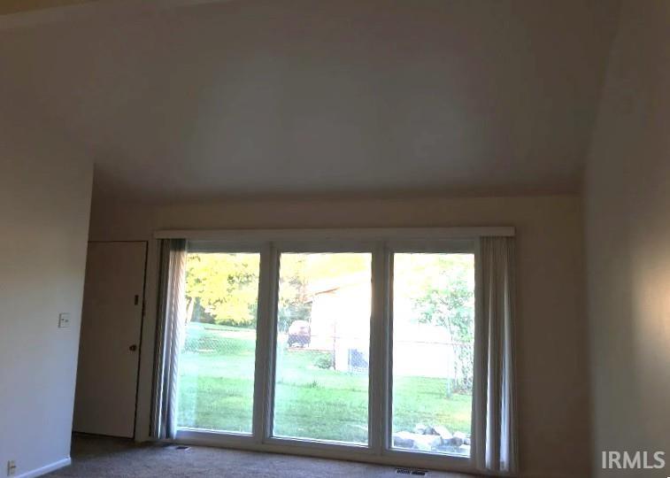 135 East Ridgeview Drive Bloomington, IN 47401 - Photo 4 of 7