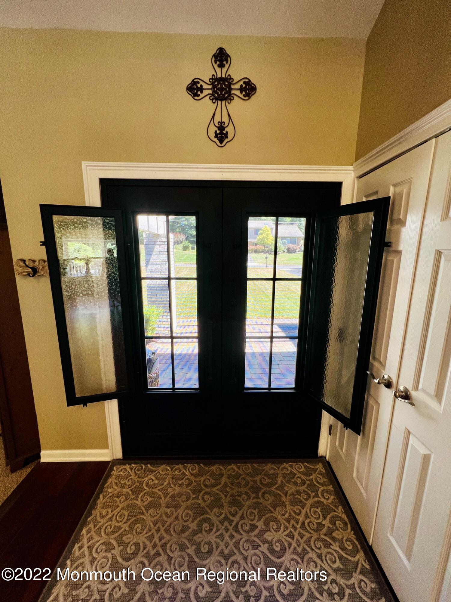 62 Edwards Drive Freehold, NJ 07728 - Photo 5 of 41 IMG_6798
