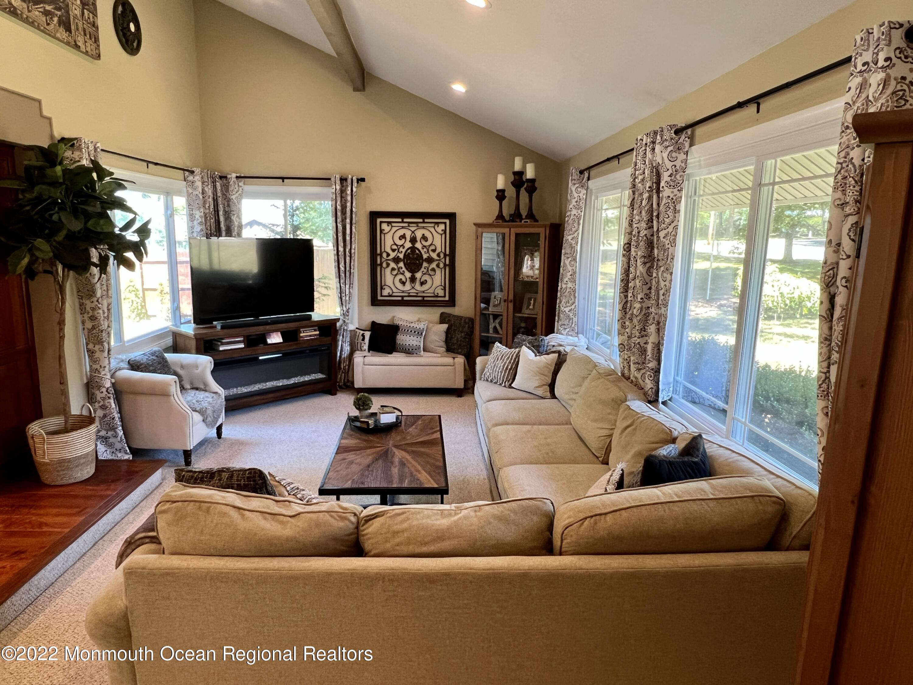 62 Edwards Drive Freehold, NJ 07728 - Photo 7 of 41 IMG_6745