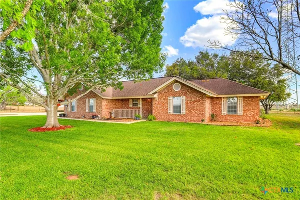 $598,000 | 8416 Fm 541, Stockdale, TX 78160