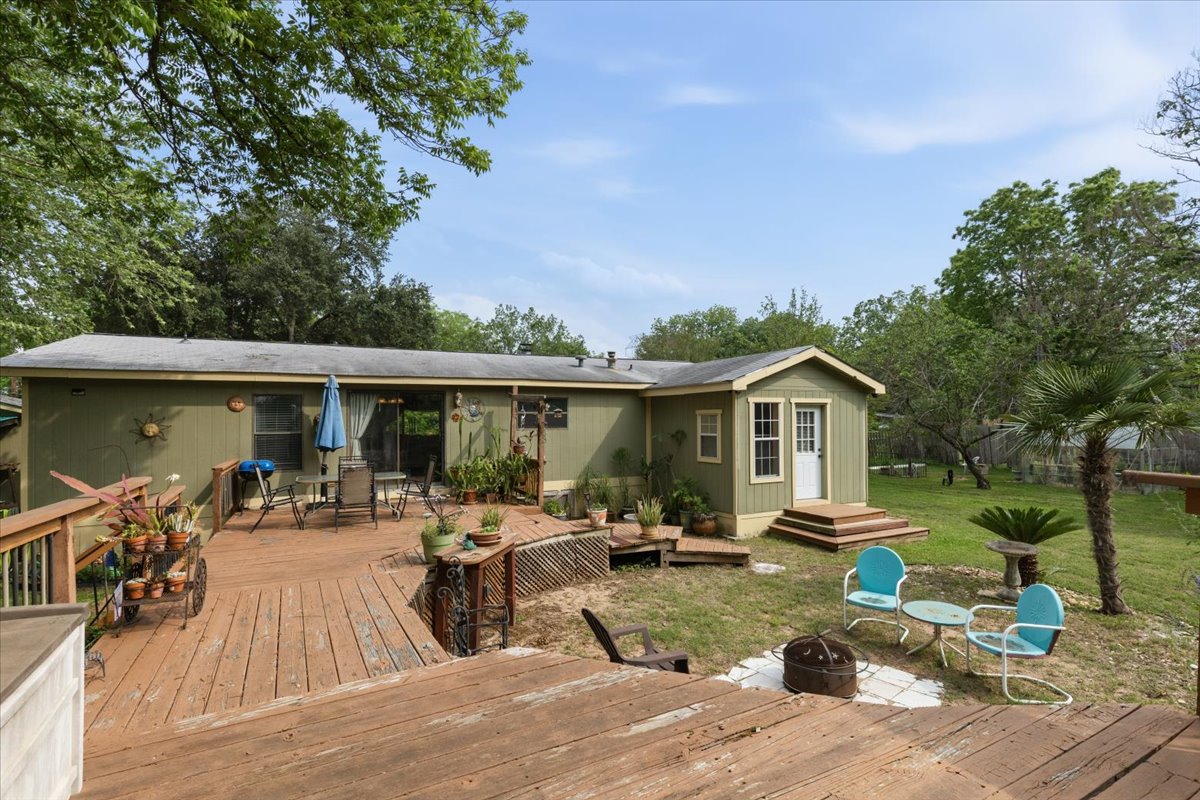 3122 River Road Cedar Creek, TX 78612 - Photo 24 of 37 Built to accommodate an above ground pool.