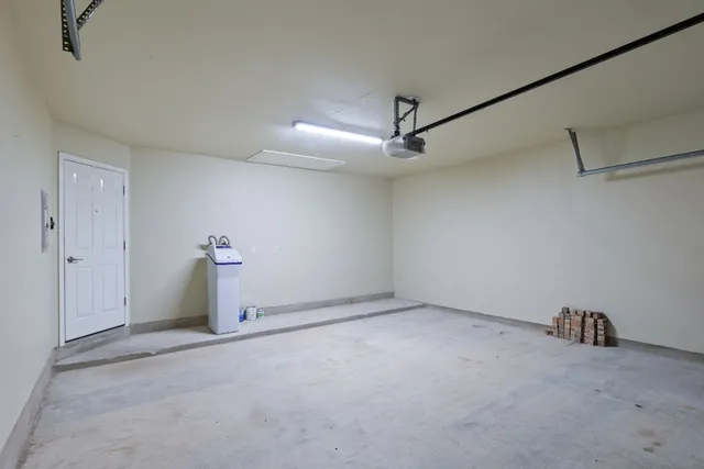 $1,900 | 4509 Western Lake Drive, Round Rock, TX 78665