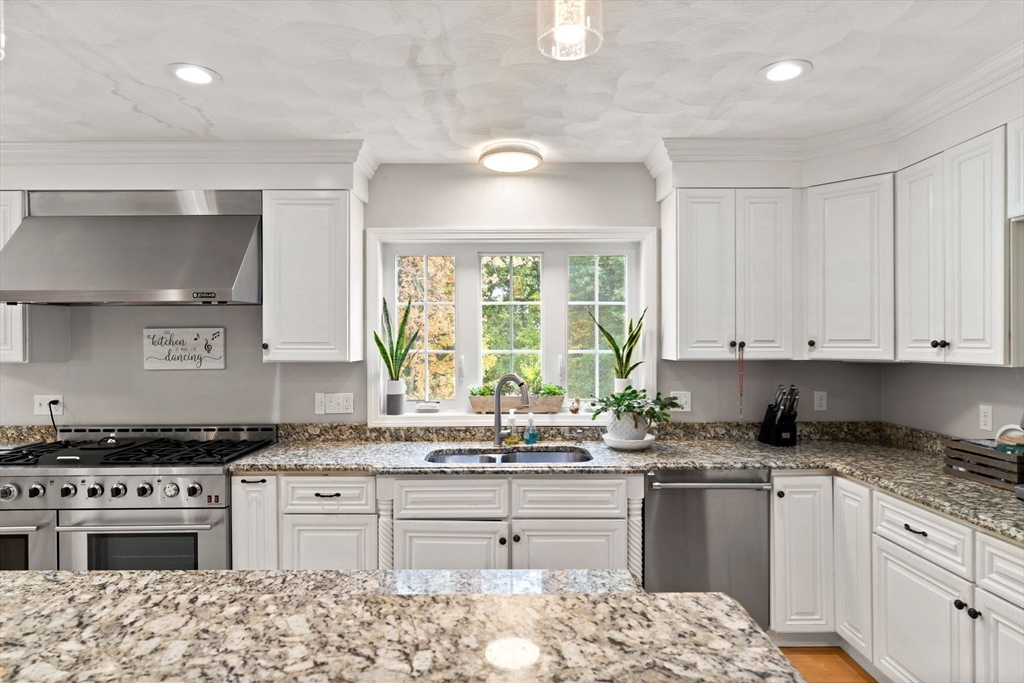 47 Tersolo Road Haverhill, MA 01832 - Photo 8 of 26 Gallery Image 8