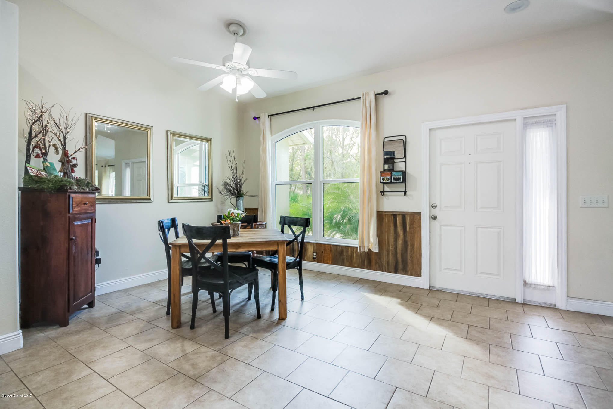 1044 Gray Road Cocoa, FL 32926 - Photo 15 of 45 Dining Area