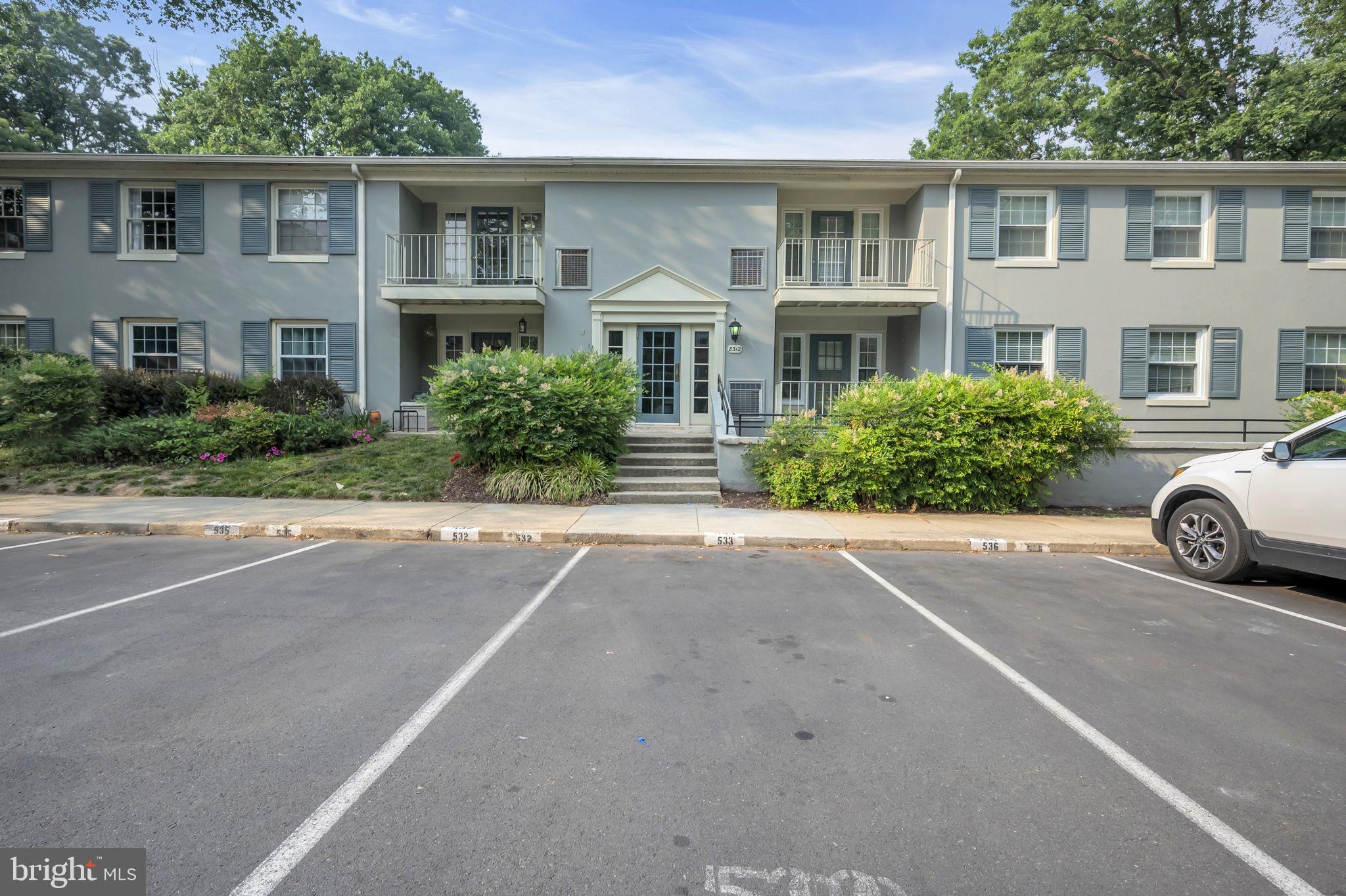 8312 Kingsgate Road, Unit 530 Springfield, VA 22152 - Photo 3 of 27