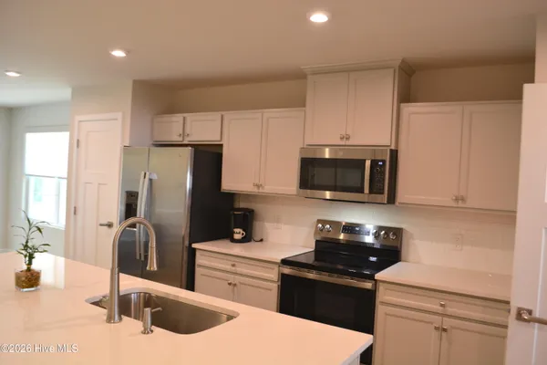 $1,795 | 2055 Parow Lane Northwest, Calabash, NC 28467