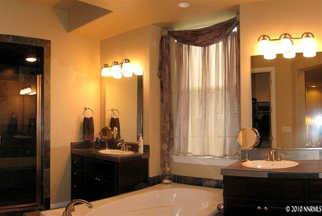 1885 Berkeley Drive Reno, NV 89509 - Photo 7 of 9 Photo 7