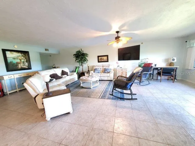 $2,100 | 23465 Harbor View Road, Unit 836, Punta Gorda, FL 33980
