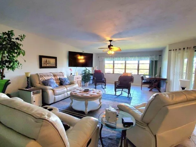 $2,100 | 23465 Harbor View Road, Unit 836, Punta Gorda, FL 33980