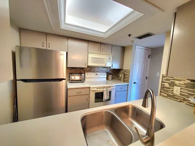 $2,100 | 23465 Harbor View Road, Unit 836, Punta Gorda, FL 33980