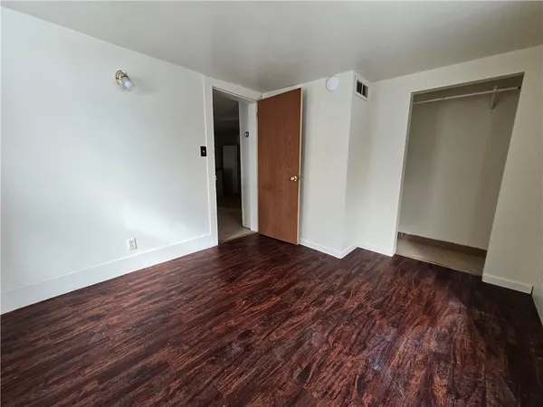 $1,100 | 130 East Elisha Street, Unit 4, Waterloo, NY 13165