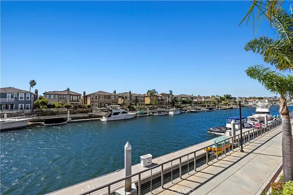 $2,475,000 | 4106 Harbour Island Lane, Oxnard, CA 93035