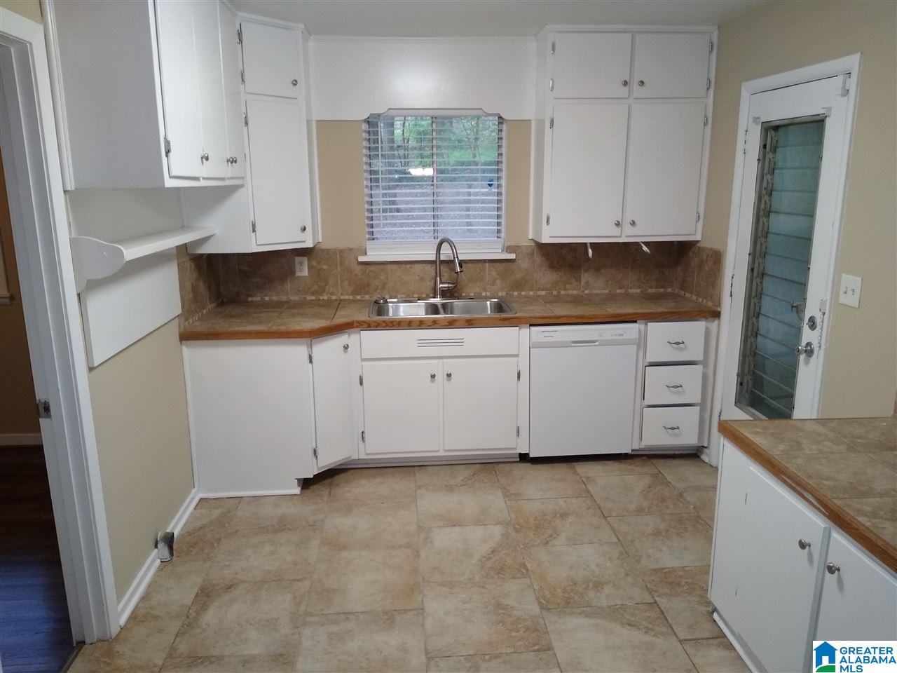 621 Rebecca Road Birmingham, AL 35206 - Photo 5 of 24