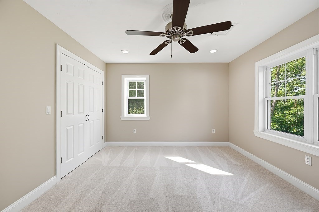 98 R Walnut Street Shrewsbury, MA 01545 - Photo 34 of 42