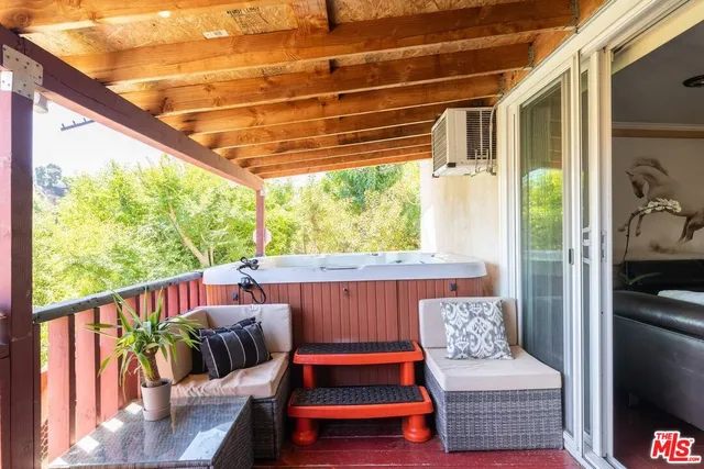 $3,850 | 15555 High Knoll Road, Encino, CA 91436