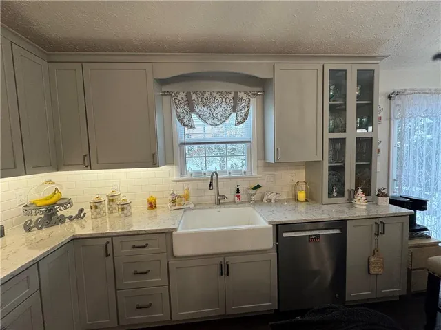 $2,995 | 3561 Cedar Ridge Road, Allison Park, PA 15101