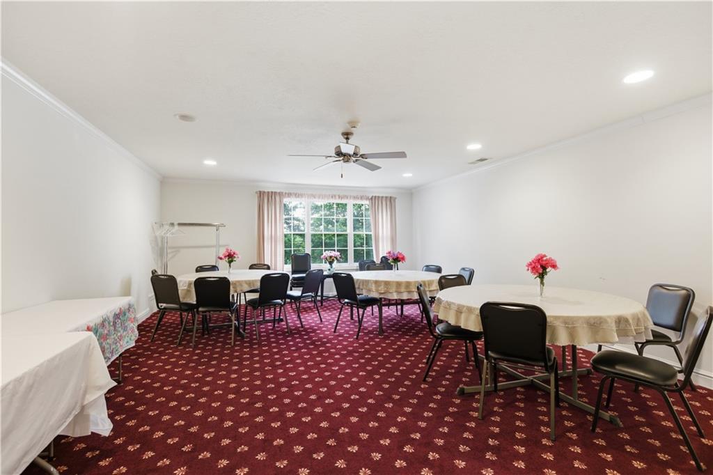1 Coraopolis Road, Unit 300 Coraopolis, PA 15108 - Photo 24 of 25 Common area for residents' meetings