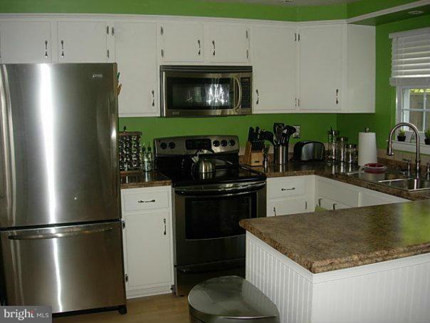 4011 Rustico Road Baltimore, MD 21220 - Photo 9 of 30 Kitchen