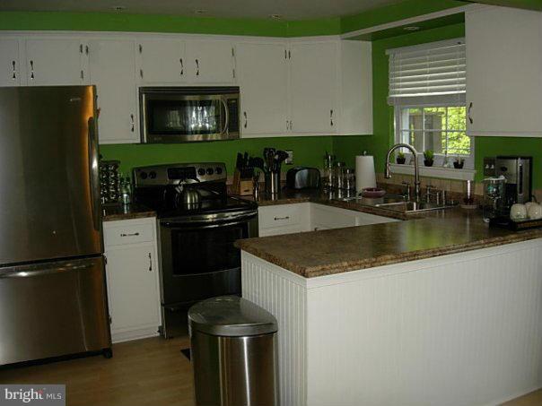 4011 Rustico Road Baltimore, MD 21220 - Photo 10 of 30 Kitchen