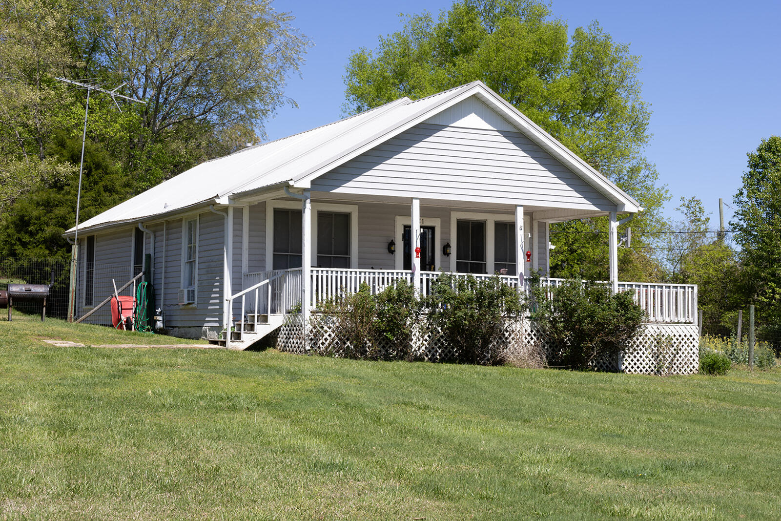 631 Pin Hook Road Spring City, TN 37381 - Photo 4 of 25 086A1958_websize (1)