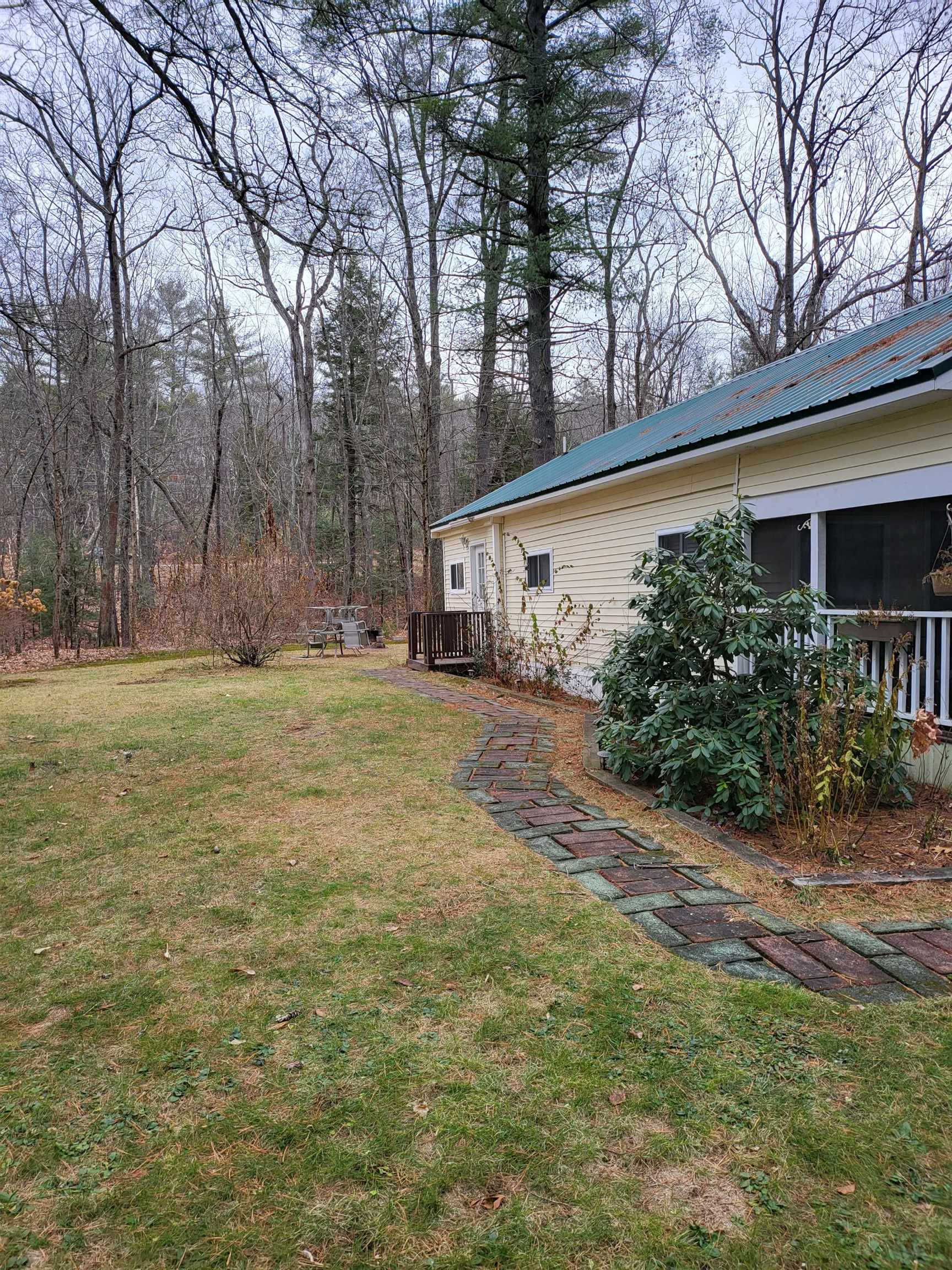 125 Heron Point Road Alton, NH 03809 - Photo 4 of 16