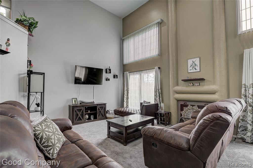 6255 Celeste Road West Bloomfield, MI 48322 - Photo 7 of 50
