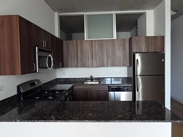 $2,700 | 235 West Van Buren Street, Unit 4416, Chicago, IL 60607