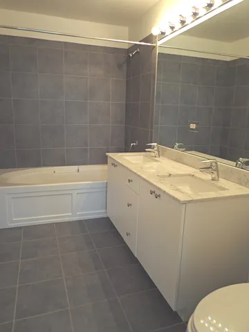 $2,700 | 235 West Van Buren Street, Unit 4416, Chicago, IL 60607