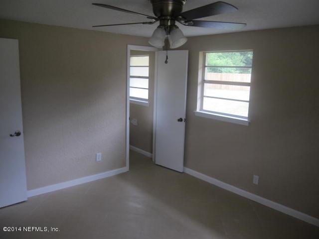 5923 Tampico Road Jacksonville, FL 32244 - Photo 20 of 25 031
