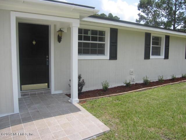 5923 Tampico Road Jacksonville, FL 32244 - Photo 3 of 25 040