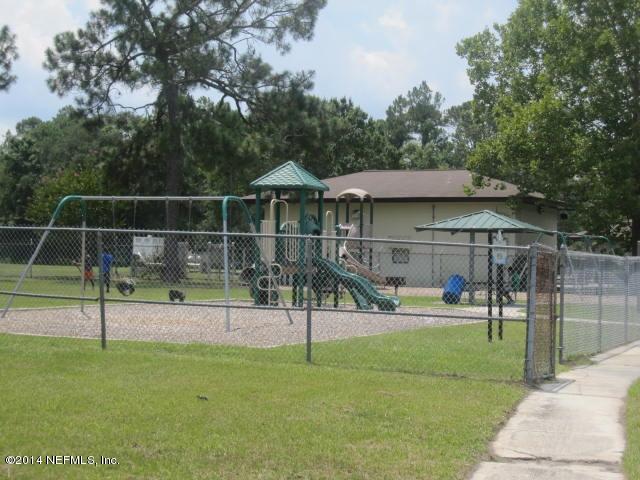 5923 Tampico Road Jacksonville, FL 32244 - Photo 4 of 25 005