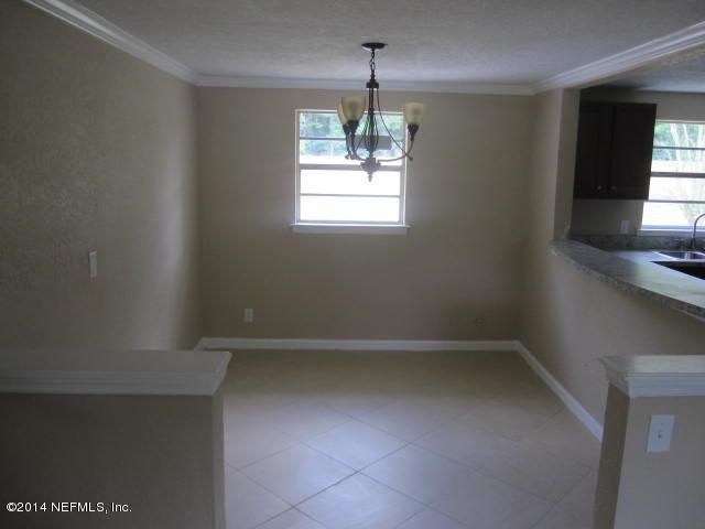 5923 Tampico Road Jacksonville, FL 32244 - Photo 10 of 25 012