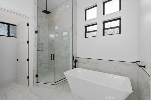 $2,479,000 | 110 South Irena Avenue, Unit B, Redondo Beach, CA 90277