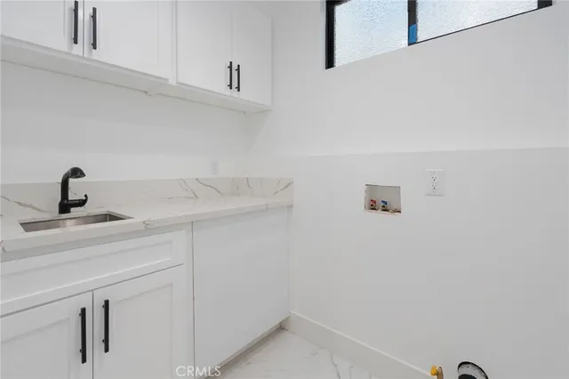 $2,479,000 | 110 South Irena Avenue, Unit B, Redondo Beach, CA 90277