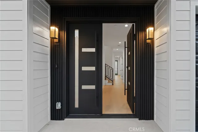 $2,479,000 | 110 South Irena Avenue, Unit B, Redondo Beach, CA 90277