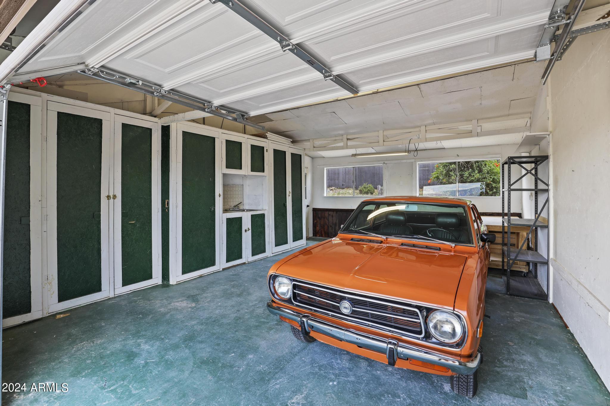 219 East Pine Street Payson, AZ 85541 - Photo 33 of 35 Garage
