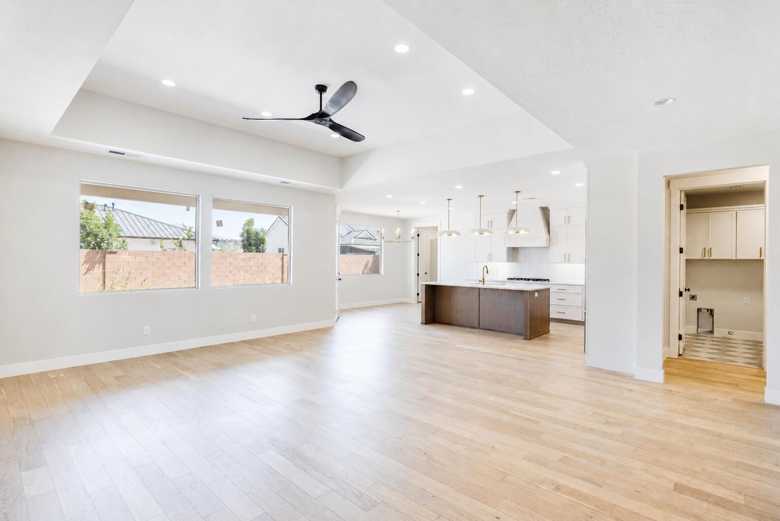 37 Antone Way Washington, UT 84780 - Photo 2 of 38 Cover